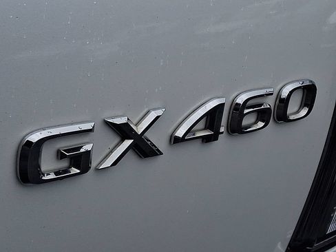 Used 2023 Lexus GX 460 Premium w/ Premium Package AWD/4WD image 31