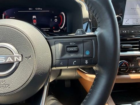 Used 2023 Nissan Pathfinder Platinum w/ Cargo Package AWD/4WD image 32