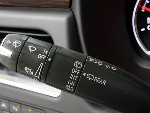 Used 2021 Chevrolet Tahoe High Country AWD/4WD image 18