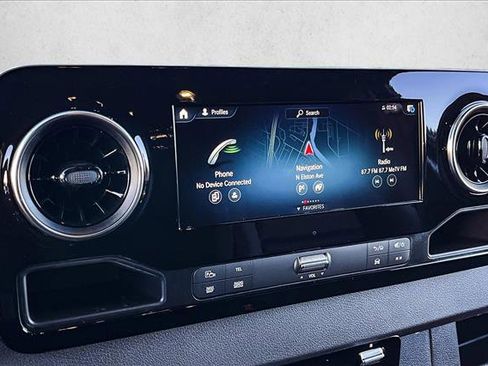 Used 2024 Mercedes-Benz Sprinter 2500 image 15