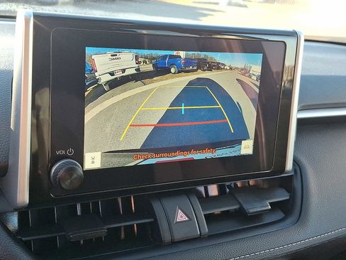 Certified 2025 Toyota RAV4 XLE image 17