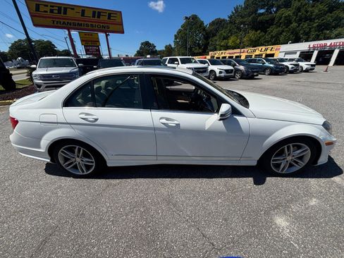 Used 2014 Mercedes-Benz C 300 4MATIC Sedan image 7