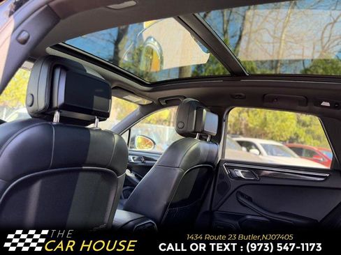 Used 2018 Porsche Macan S image 19