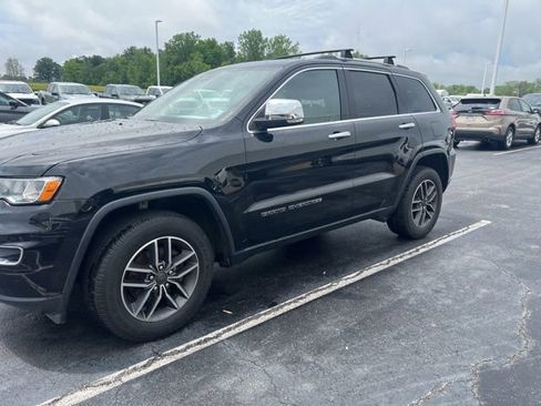 Used 2020 Jeep Grand Cherokee Limited AWD/4WD image 2