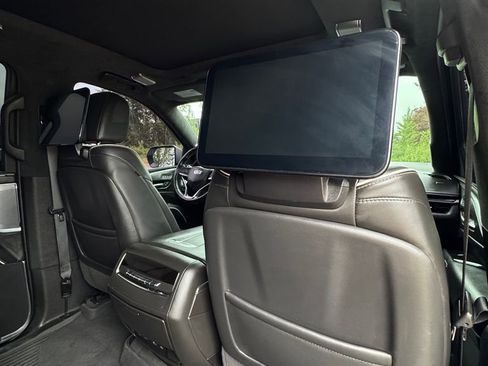Used 2023 Cadillac Escalade V AWD/4WD image 44