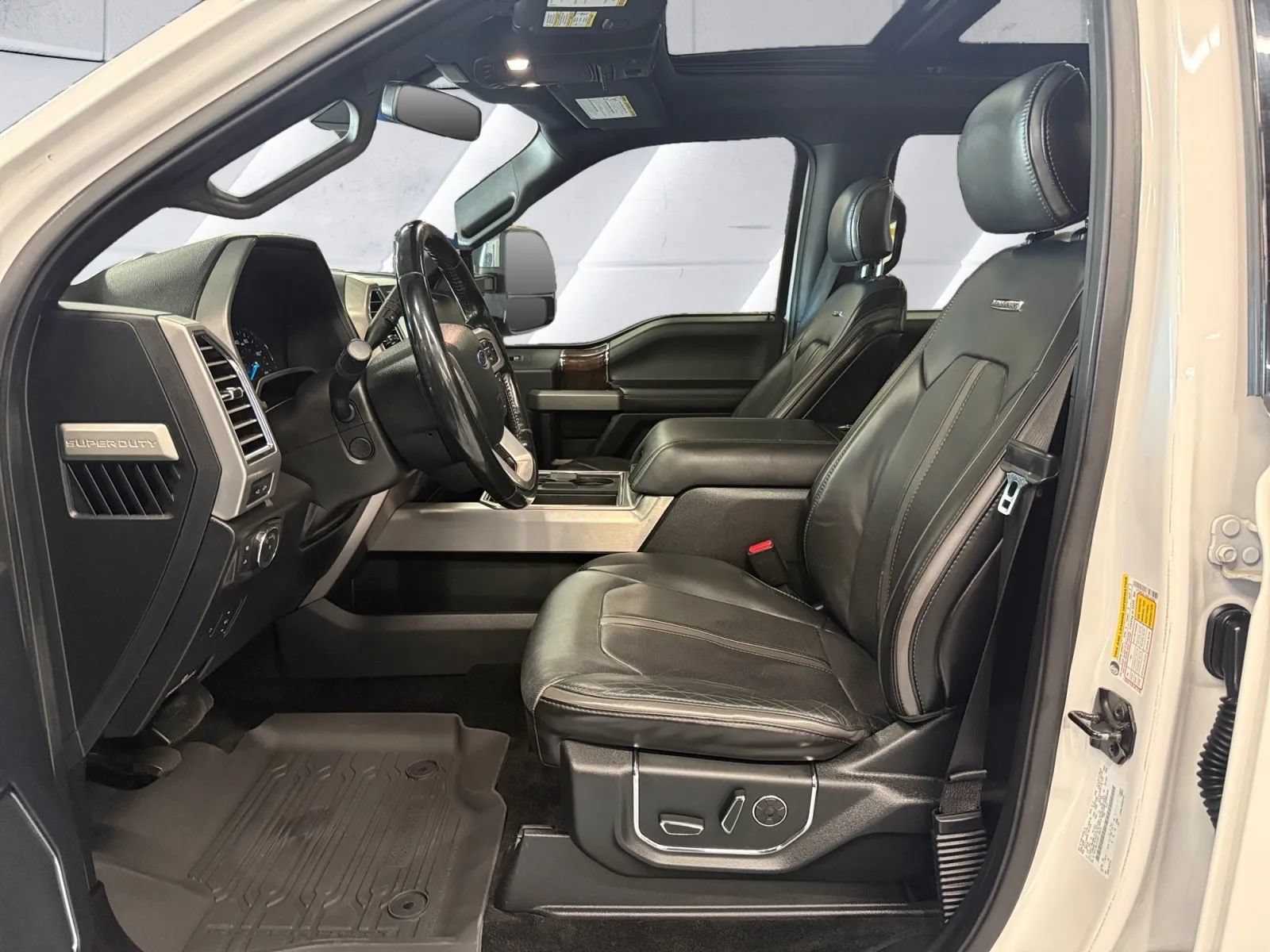Used 2017 Ford F350 Platinum w/ Platinum Ultimate Package AWD/4WD image 16