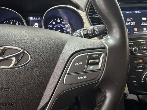 Used 2018 Hyundai Santa Fe Sport FWD image 25