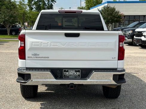 Used 2025 Chevrolet Silverado 1500 LT w/ Leather Package AWD/4WD image 3