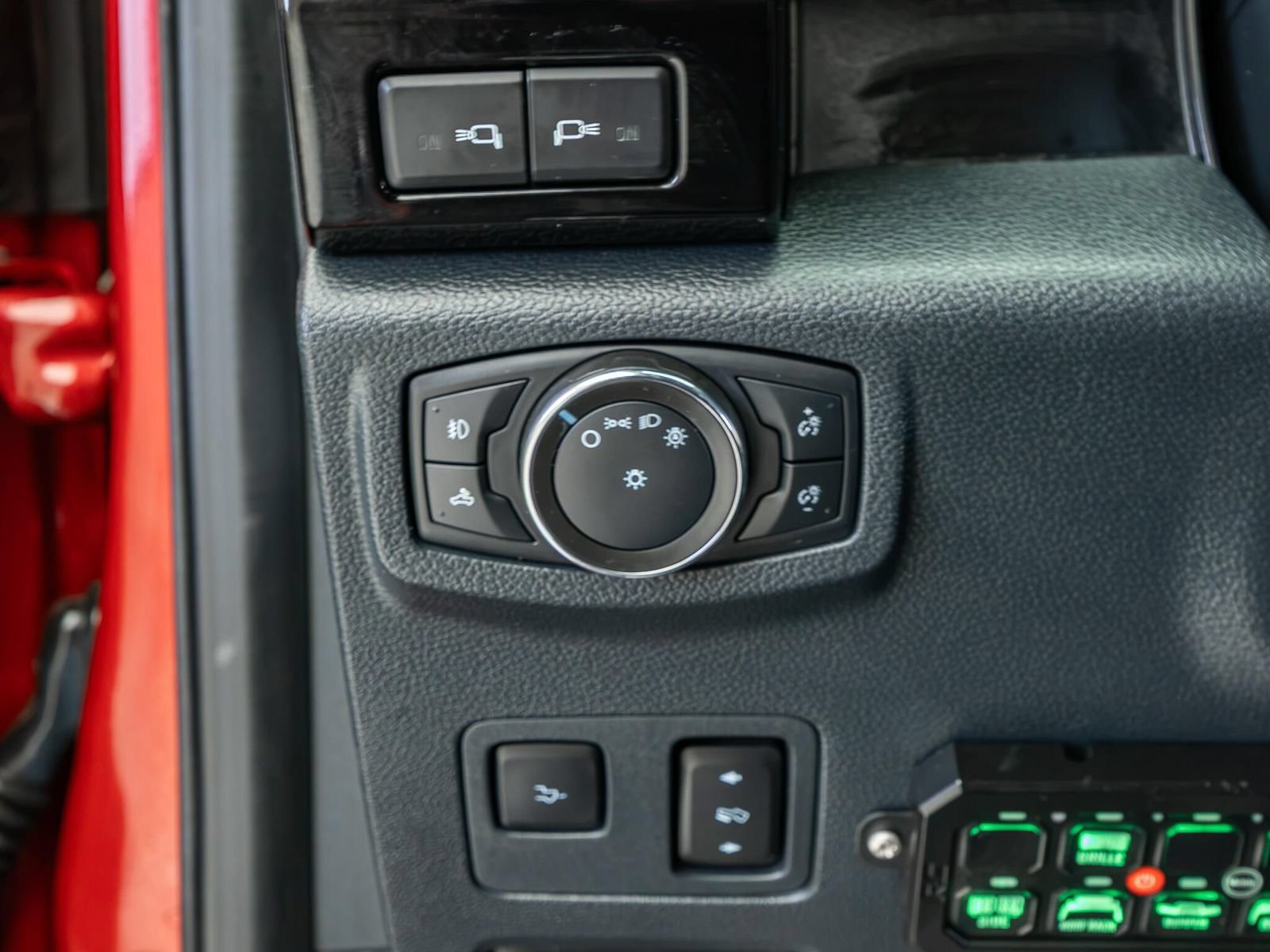 Used 2022 Ford F350 Lariat w/ Lariat Ultimate Package AWD/4WD image 19