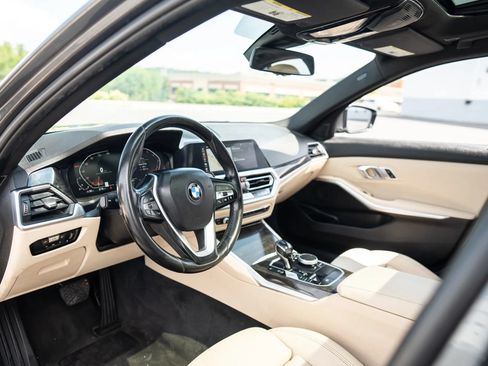 Used 2020 BMW 330i Sedan w/ Convenience Package RWD image 26