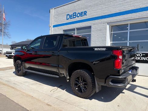 Used 2022 Chevrolet Silverado 1500 LT Trail Boss w/ Bed Protection Package image 3