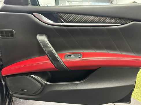 Used 2022 Maserati Ghibli Modena Q4 image 25