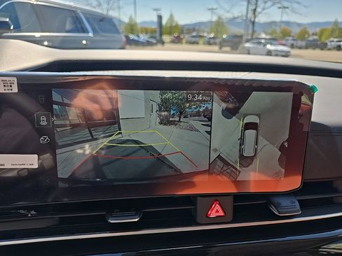 New 2025 Kia Carnival SX Prestige image 16