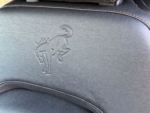 Used 2023 Ford Bronco Badlands image 13