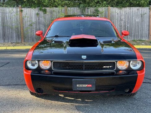 Used 2010 Dodge Challenger SRT8 w/ SRT Option Group II RWD image 2