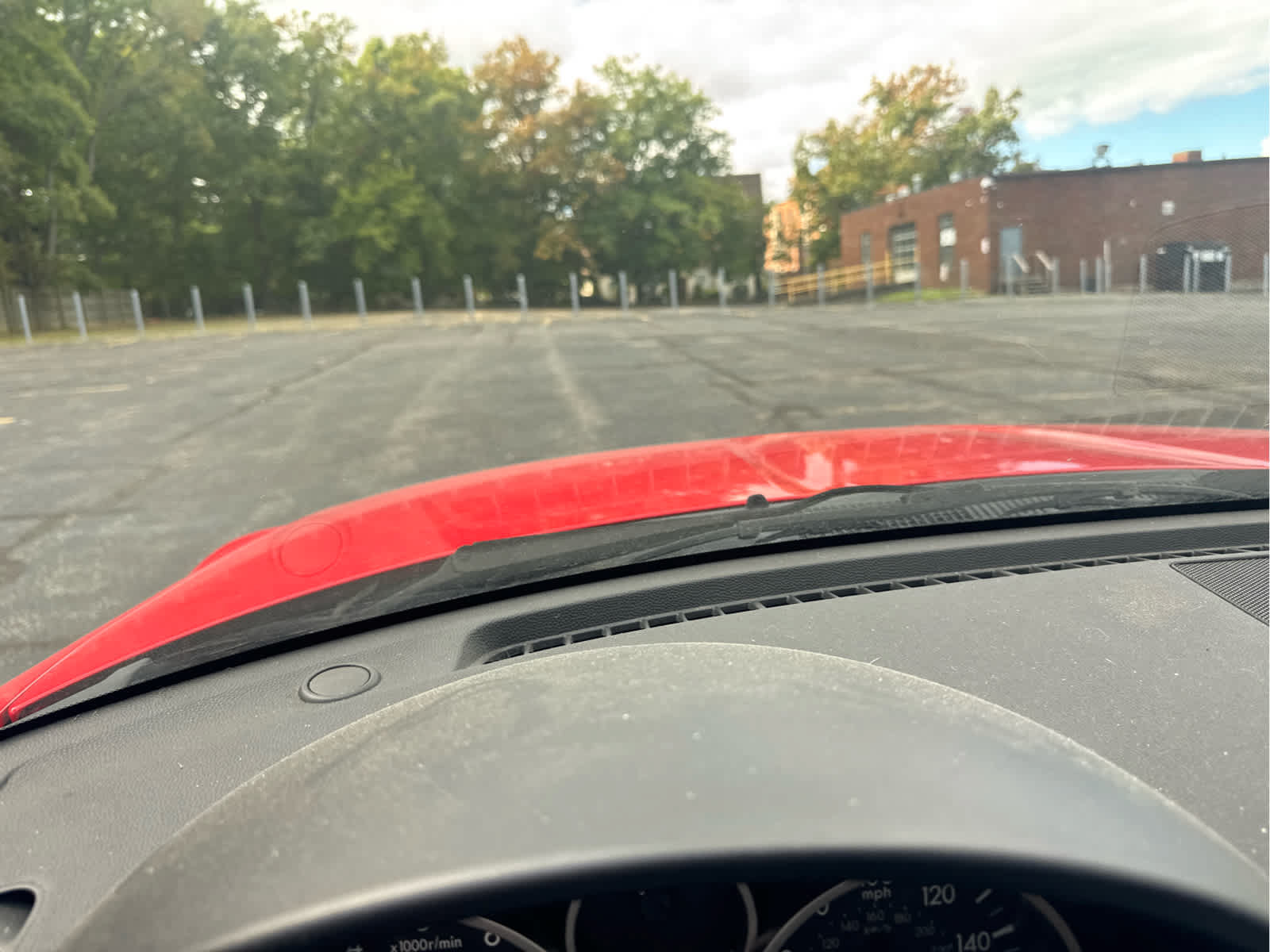 Used 2011 MAZDA MX-5 Miata Sport RWD image 11