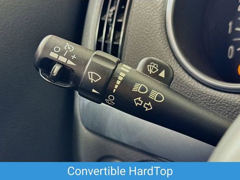 Used 2004 Chevrolet SSR w/ Preferred Equipment Group image 14