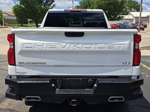 Used 2022 Chevrolet Silverado 1500 LTZ AWD/4WD image 2