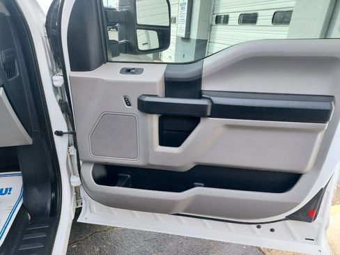 Used 2019 Ford F250 XL w/ XL Value Package image 13