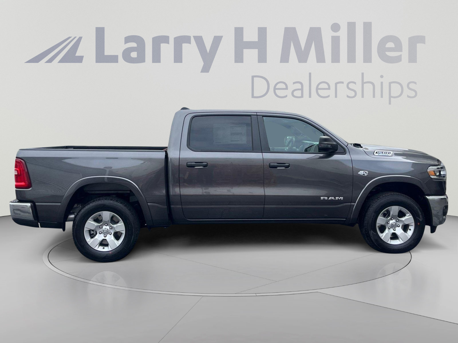 New 2026 RAM 1500 Big Horn AWD/4WD image 6