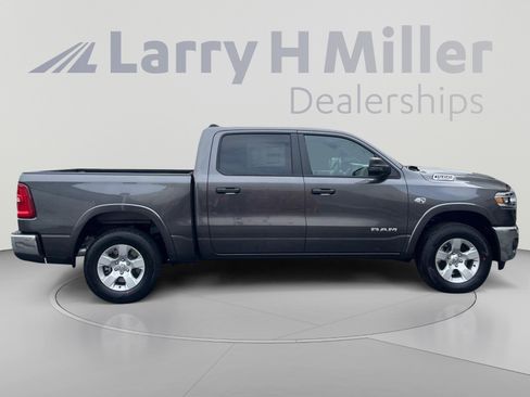 New 2026 RAM 1500 Big Horn AWD/4WD image 6
