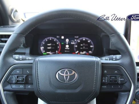 Used 2025 Toyota 4Runner TRD Off-Road Premium w/ Tow Technology Package image 25