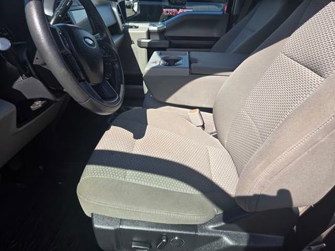 Used 2017 Ford F150 XLT w/ Equipment Group 302A Luxury AWD/4WD image 14