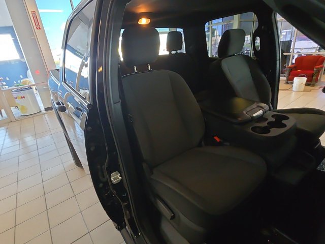 Used 2024 RAM 1500 Warlock AWD/4WD image 23