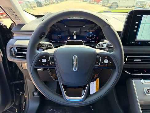 New 2026 Lincoln Aviator AWD w/ Jet Appearance Package image 24
