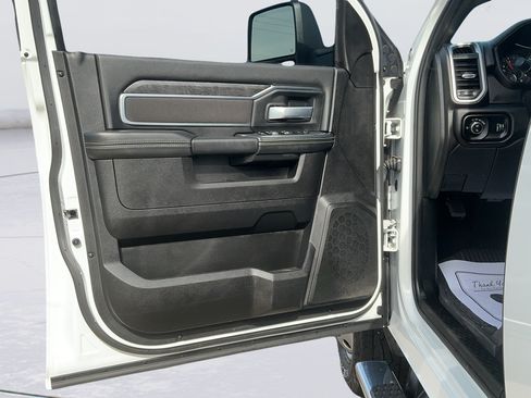 Certified 2024 RAM 3500 Big Horn AWD/4WD image 19