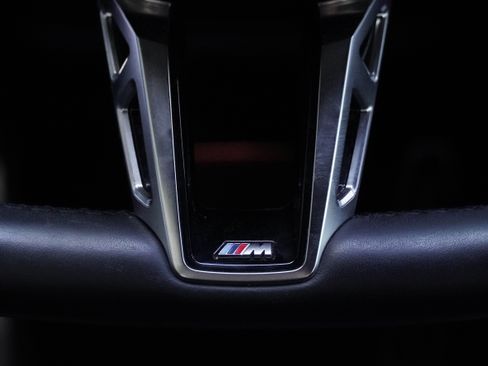 Certified 2023 BMW 740i RWD image 25