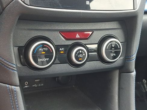 Used 2020 Subaru Crosstrek Hybrid w/ Moonroof Package w/Navigation AWD/4WD image 17