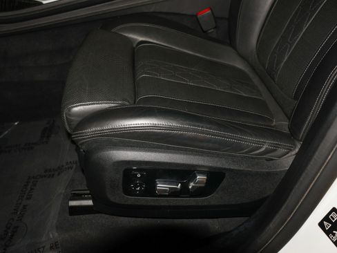 Used 2021 BMW X7 M50i image 20