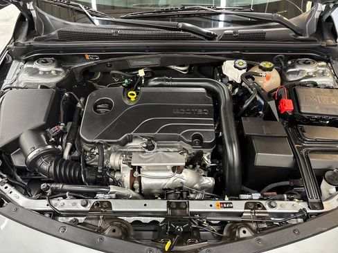 Used 2023 Chevrolet Malibu LT image 22