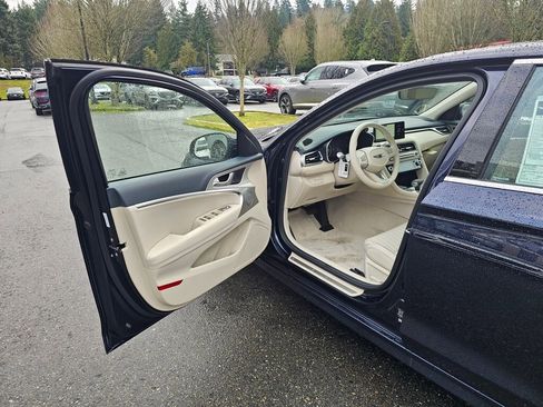 New 2026 Genesis G70 2.5T Prestige image 20
