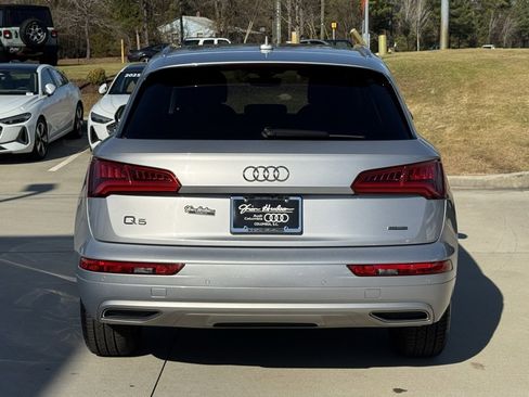 Used 2020 Audi Q5 2.0T Premium w/ Convenience Package image 12