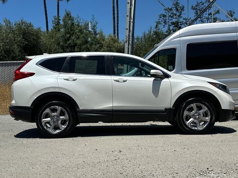 Used 2018 Honda CR-V EX-L image 3