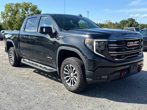 Used 2023 GMC Sierra 1500 AT4 w/ AT4 Premium Package AWD/4WD image 1