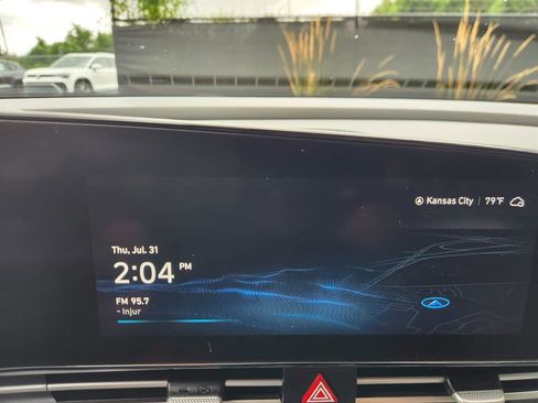 Certified 2023 Hyundai Elantra SEL w/ Convenience Package image 30