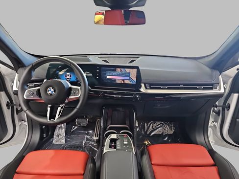 Used 2025 BMW X1 xDrive28i w/ Technology Package AWD/4WD image 11