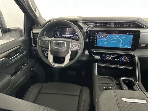 New 2025 GMC Sierra 2500 Denali w/ Denali Reserve Package image 23