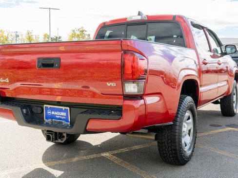 Used 2022 Toyota Tacoma SR image 6