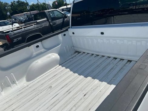 Used 2018 Chevrolet Silverado 1500 Custom w/ Custom Value Package RWD image 6
