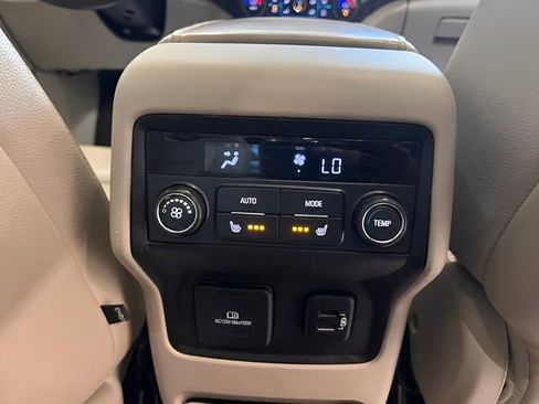 Used 2017 GMC Acadia Denali w/ Technology Package AWD/4WD image 9