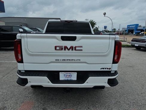 Used 2021 GMC Sierra 1500 AT4 w/ AT4 Value Package AWD/4WD image 6