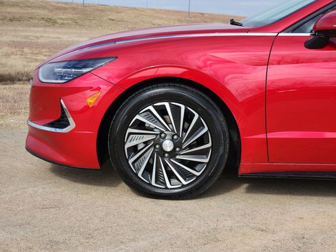 Used 2021 Hyundai Sonata Limited image 13