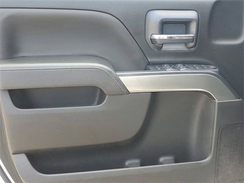 Used 2018 Chevrolet Silverado 1500 LT image 21