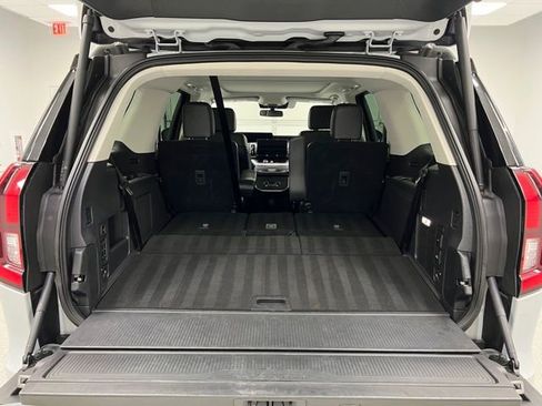 Used 2025 Ford Expedition Platinum image 52