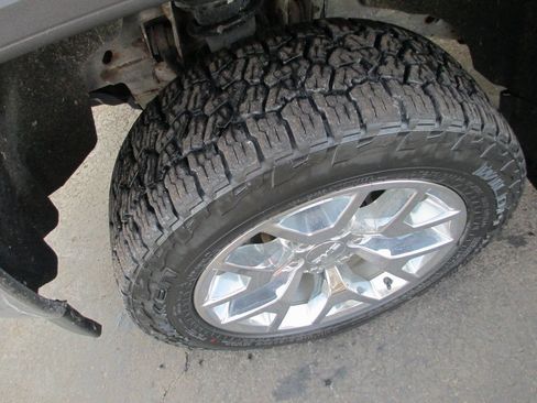 Used 2014 GMC Sierra 1500 SLT w/ SLT Crew Cab Value Package image 13