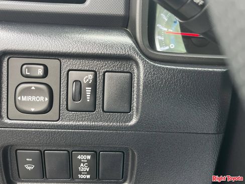 Certified 2019 Toyota 4Runner TRD Off-Road Premium AWD/4WD image 33
